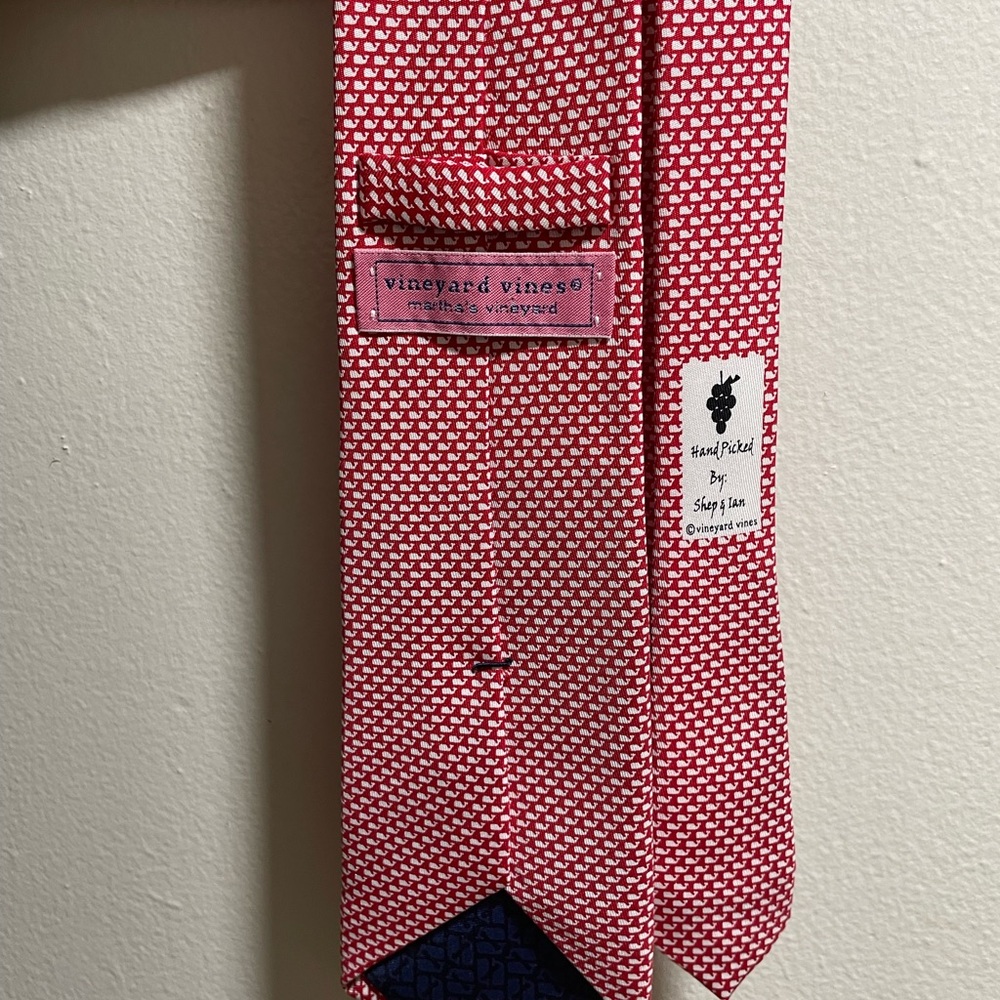 Vineyard Vines Whale Pattern Tie - image 2
